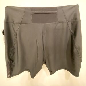 Kinesis high waisted 7” length workout shorts in black